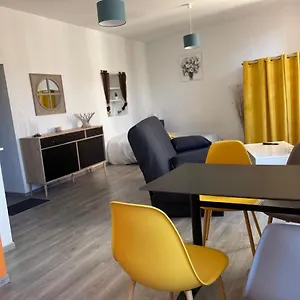 Appartement Superbe Studio 35m2 Centre Calme Et Ajouré, Millau